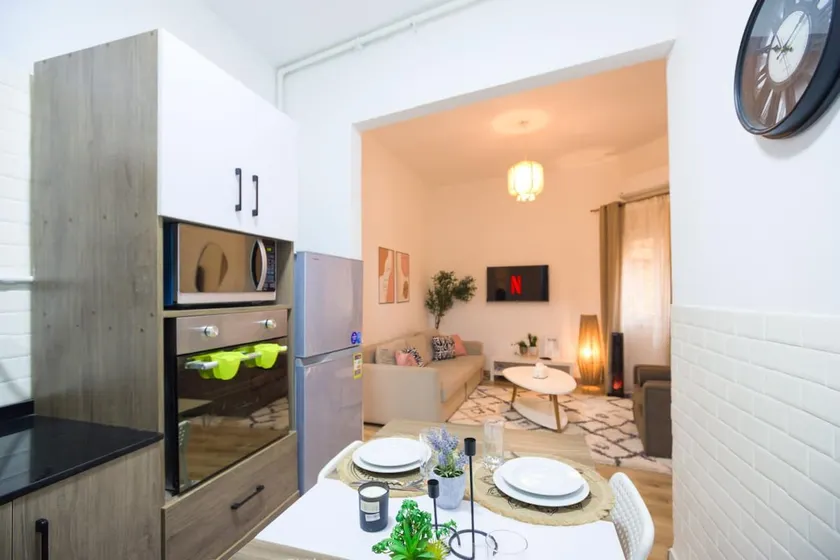 renovated apt in the center of Cairo. - Image 1