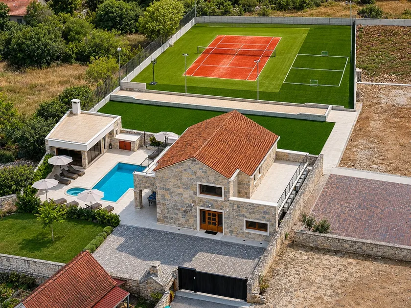 The House of Play | Villa Cera Excelsior - Image 1
