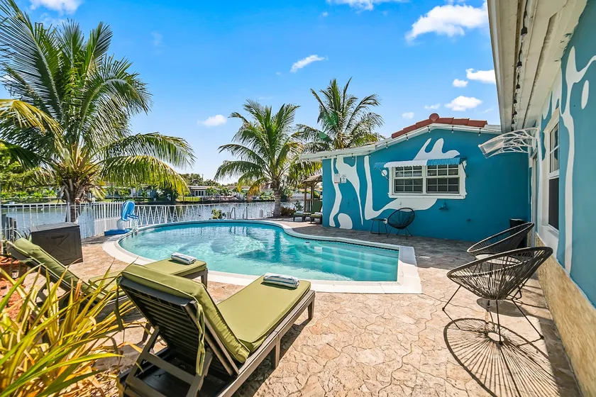 Waterfront| HeatedPool |Gameroom| Karaoke|Villa - Image 1
