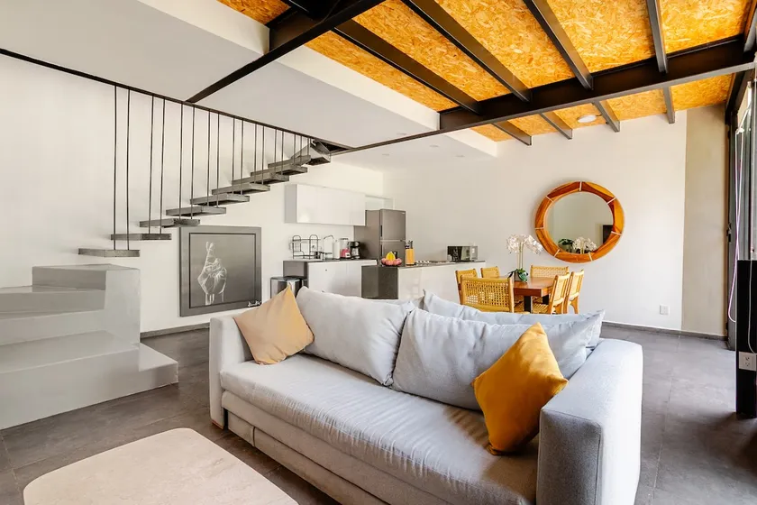 Beautiful townhouse • A/C and pool - Image 1