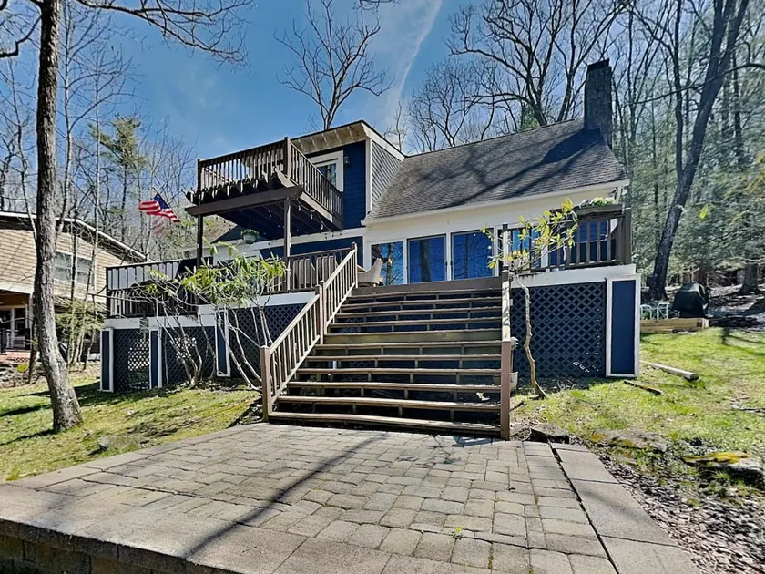 Bearfoot Lodge - Image 1