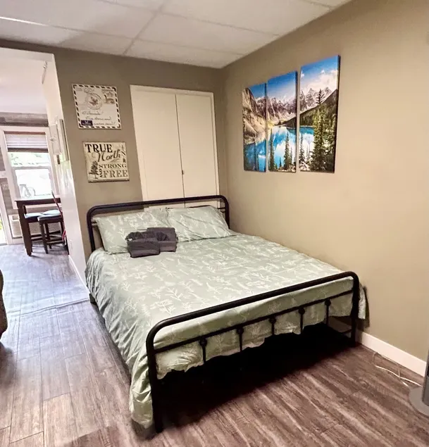 Canada Themed Suite | Central - Image 1