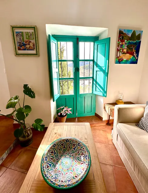 Artist’s House with Terrace & Views | Old Town - Image 1