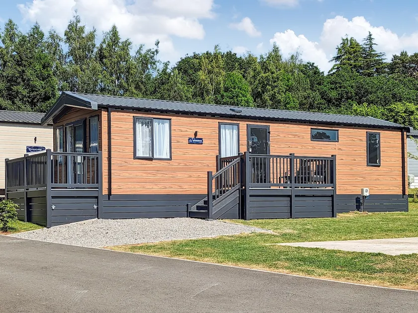 Stonewood Country Lodge - Image 1