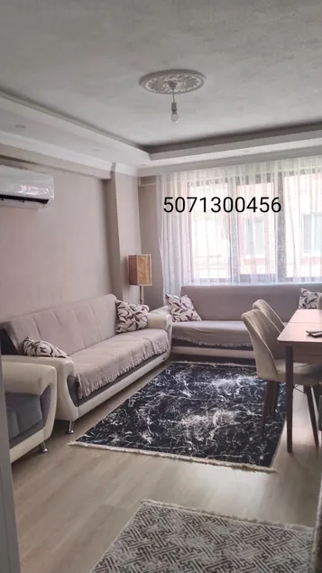 central location, 10 minutes from the airport, spacious - Image 1