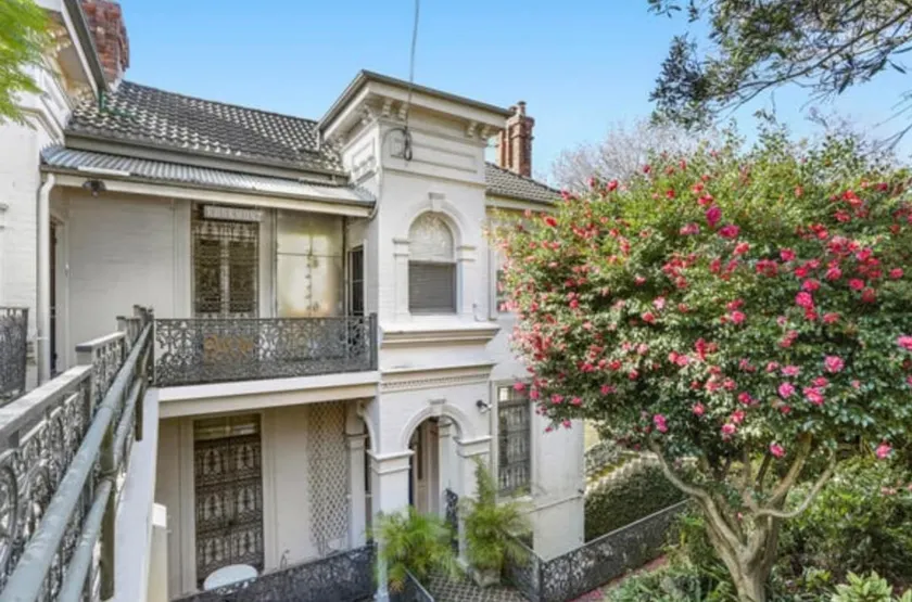 The Art Flat, Woollahra - Image 1