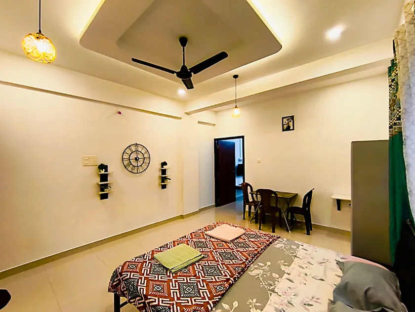 Vacation Nest 10 guest 3 BHK Entire flat Madgao - Image 1