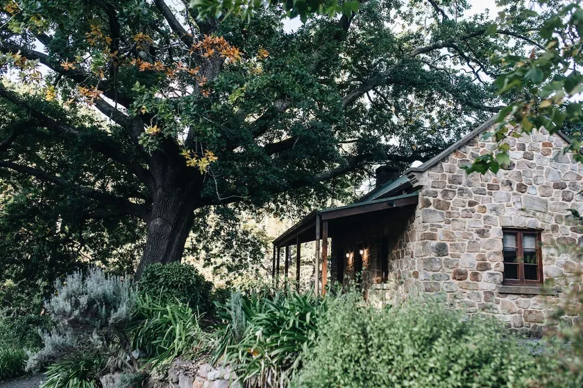 Design Stay. Wood Fire, Spa & Private Valley Views - Image 1