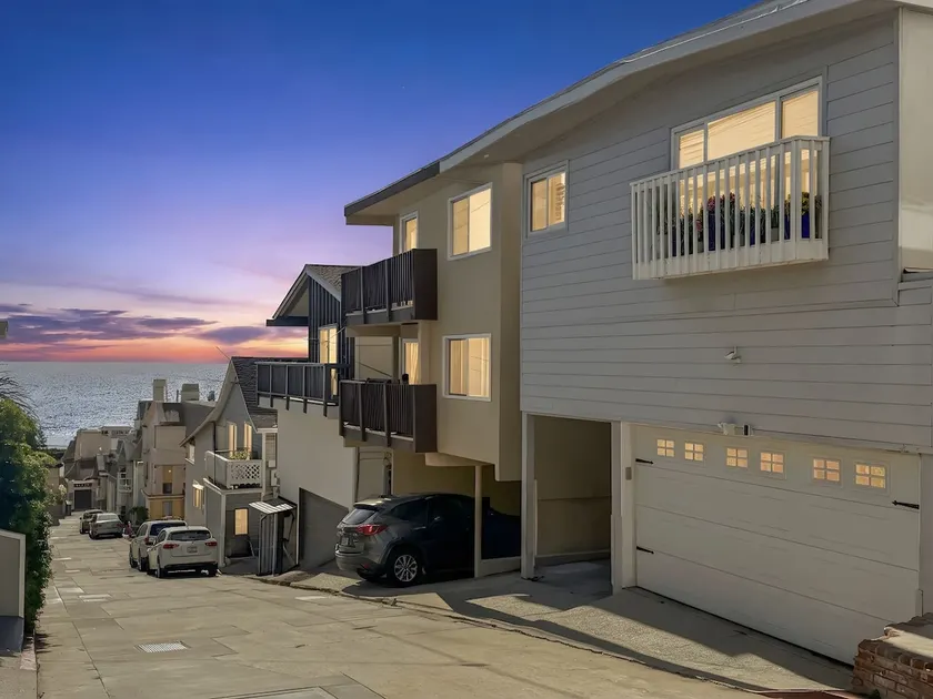 1 Bedroom Apartment Blocks from Beach - Image 1