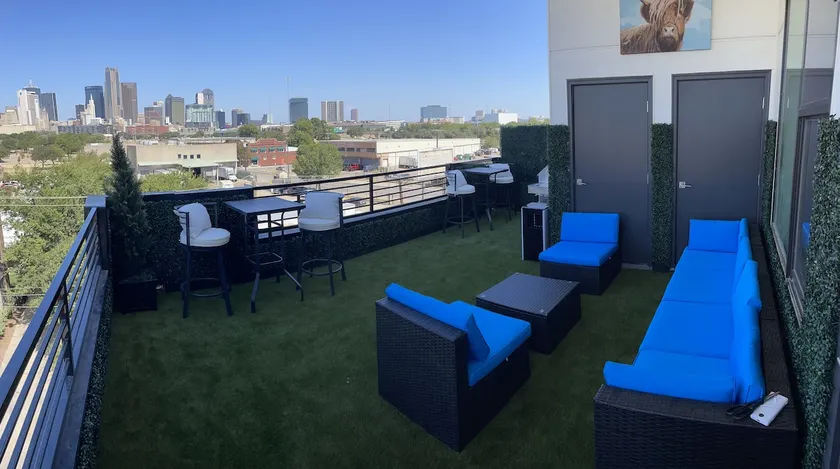 Executive Dallas Boutique Condo - Image 1