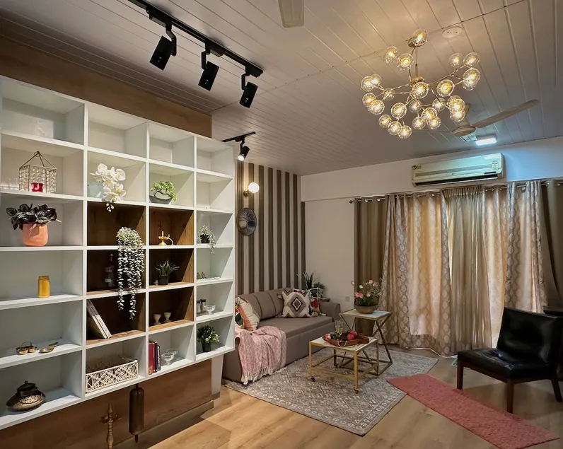 SunSaaraHomes Poolfront Luxury 1BHK Parking WIFI - Image 1