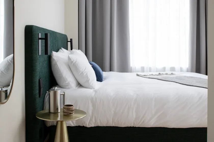 Double Room at Historic Building, Oosterpark - Image 1