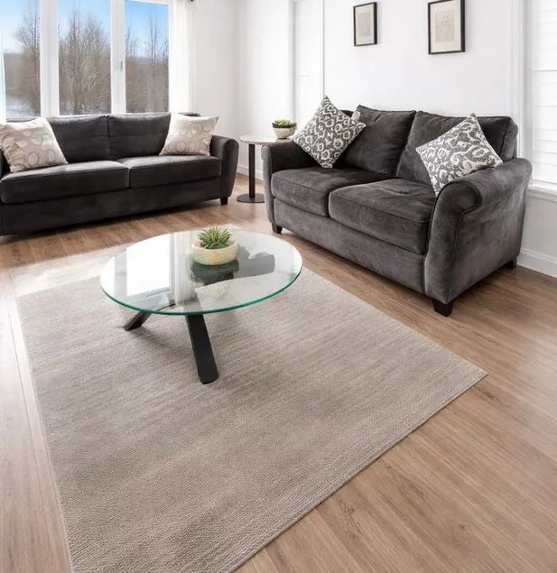 Modern 3BR in Welland • Near Niagara Falls - Image 1