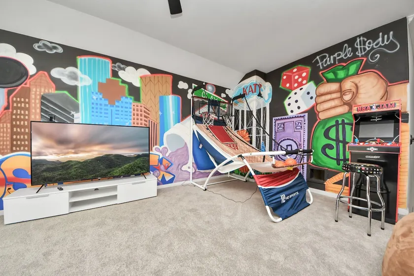 Modern/Stylish quiet home in Katy | 5 bed 2.5 bath - Image 1