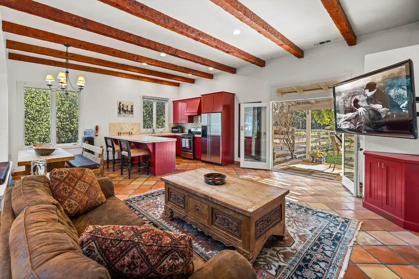 The perfect Los Olivos Guest House - Image 1