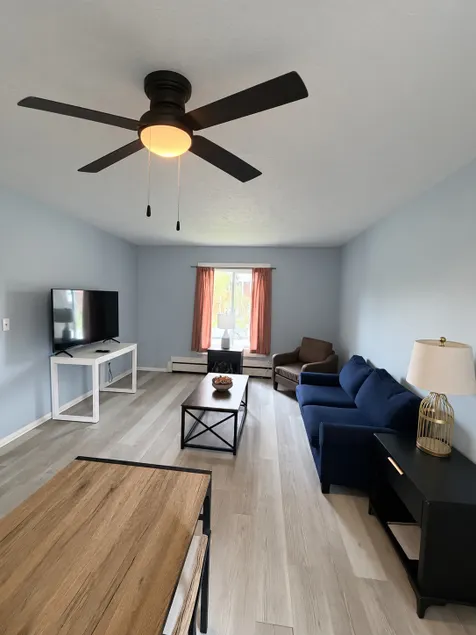 Affordable 1bd Apt Walk to ISU 8 minutes to Rivian - Image 1
