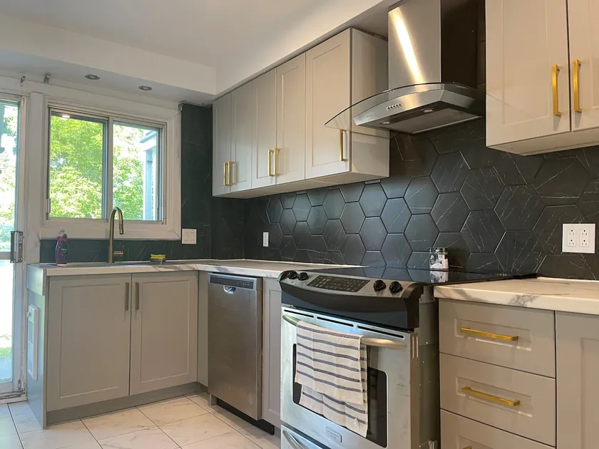 Amazing Home Away From Home! - Image 1