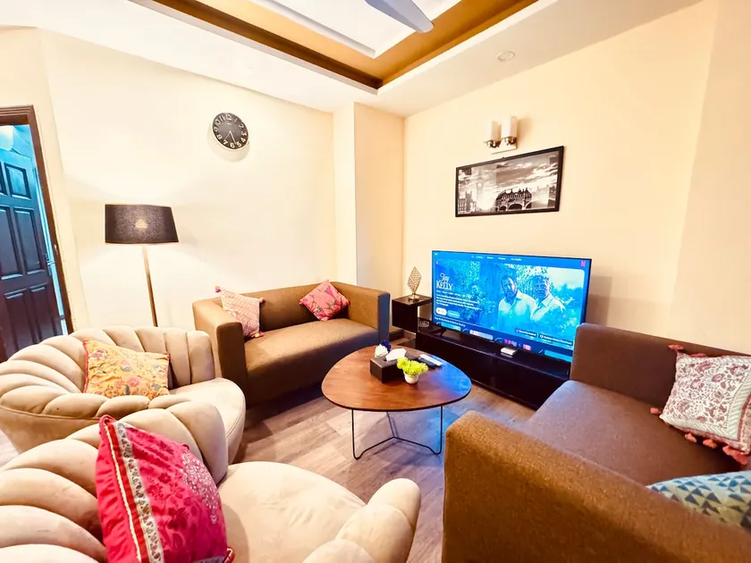 Chic City Condo - Image 1