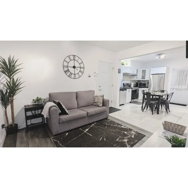The Explorer | Modern accommodation in the heart of Quebec City - Image 1