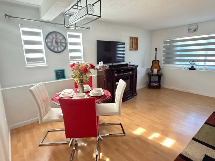 Family guest Suite 2bd 1bth Tesla charging - Image 1
