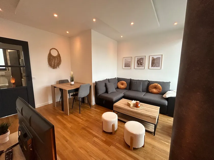 Marina apartment Caen center, Beautiful view - Image 1