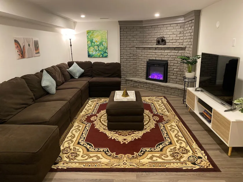 Entire Suite + Free Parking + Separate Entrance - Image 1