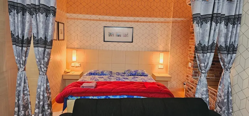 RJ Home Stays Independent Luxury Flat Code 9021 - Image 1