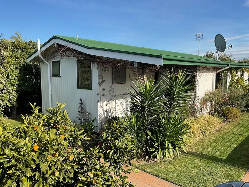2 bedroom spacious, cosy, warm, light & airy flat - Image 1