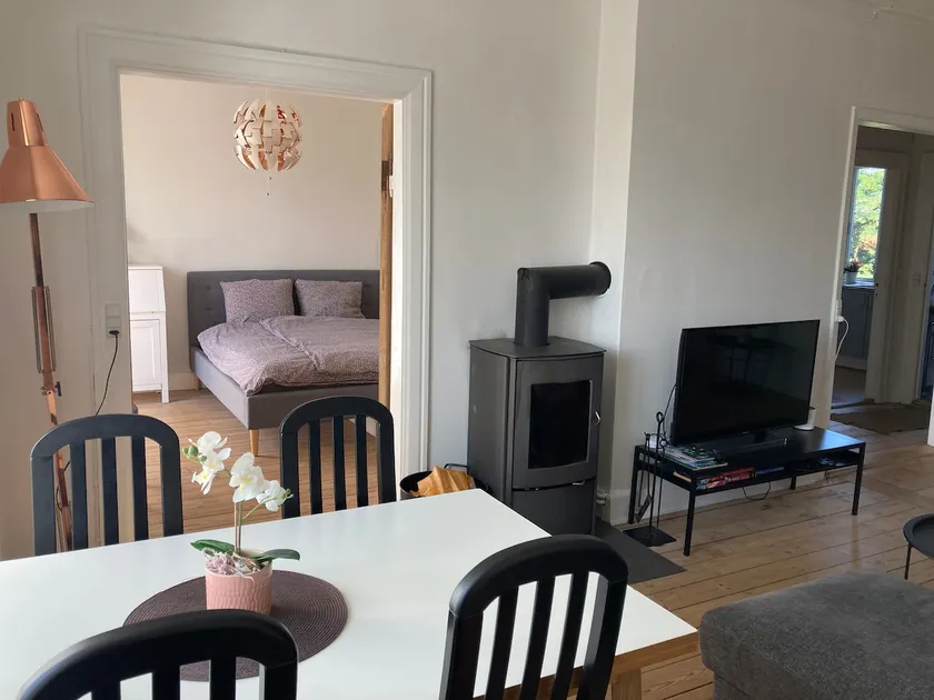 Beautiful large villa apartment in Lyngby - Image 1