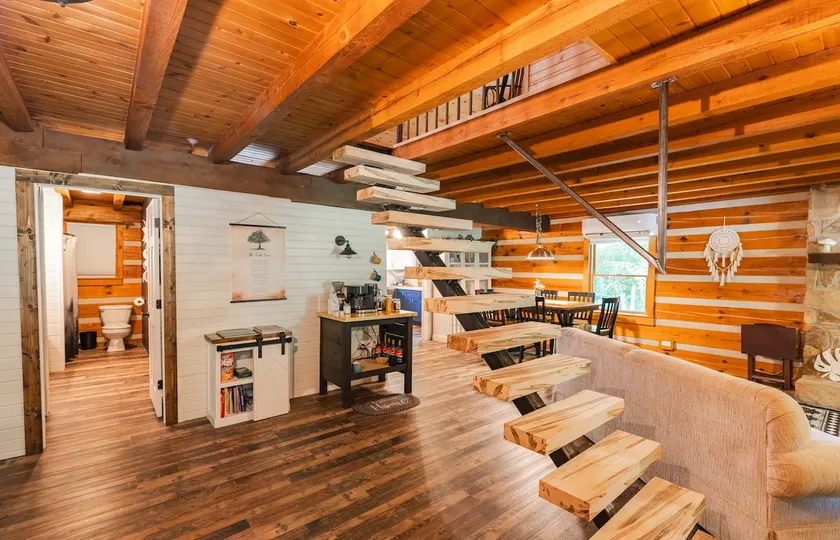 Charming Cabin in the Hollow - Image 1