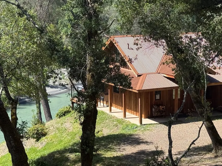 Secluded River Retreat - Heaven on Earth. - Image 1
