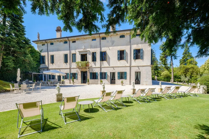 Villa San Bonifacio In Valpolicella - Image 1