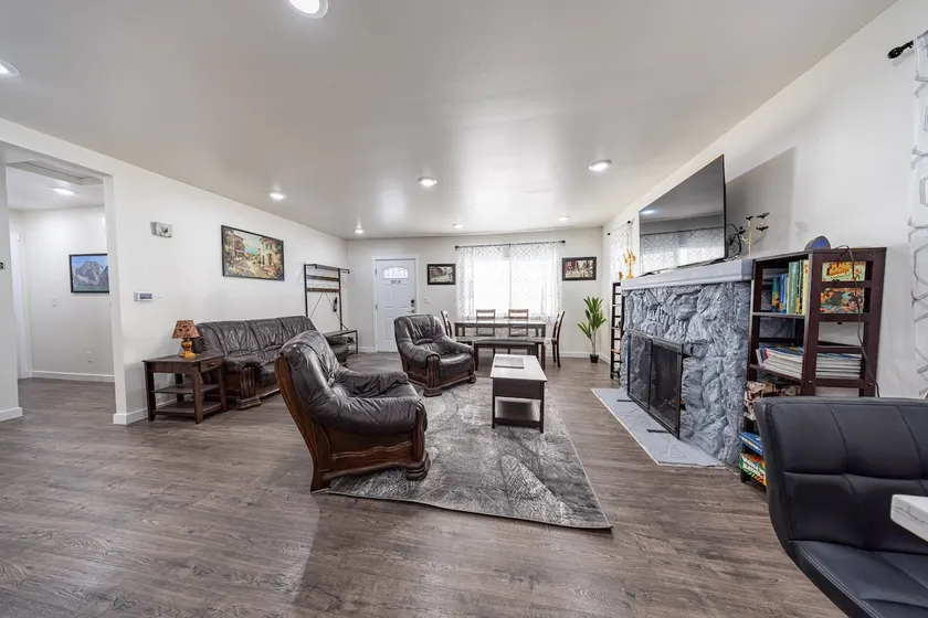 Full Remodel House Near Seattle & Airport - Image 1
