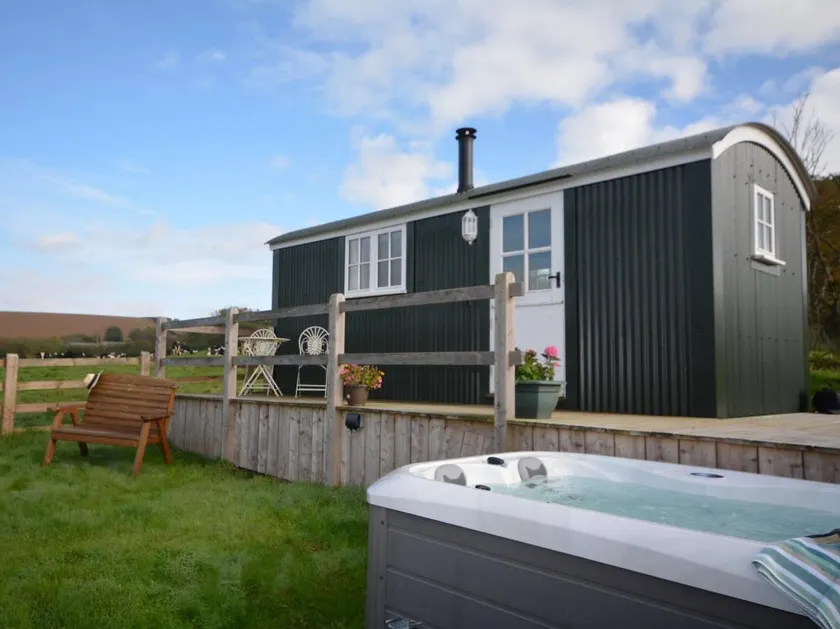 1 Bed in Tiverton oc-60112 - Image 1