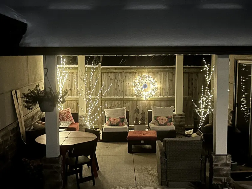 Spacious Garden Retreat with Gourmet Kitchen - Image 1