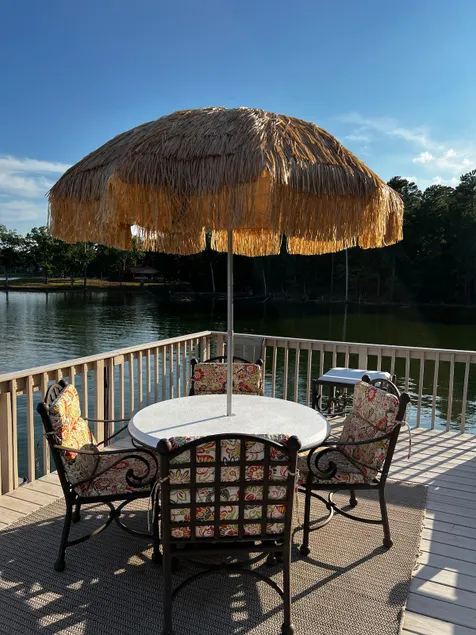 One of a kind cozy loft cottage with boat ramp - Image 1