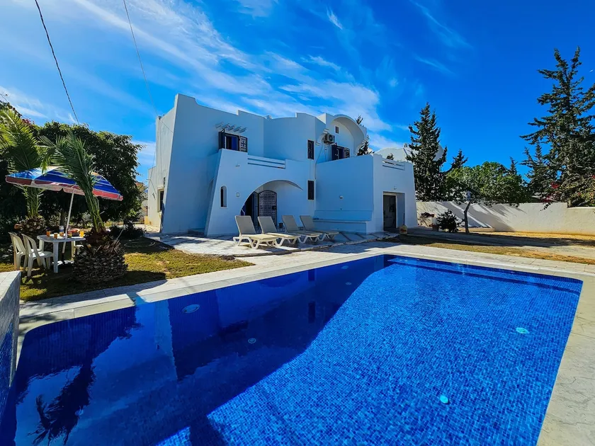Villa Nesrine with private pool, not overlooked - Image 1