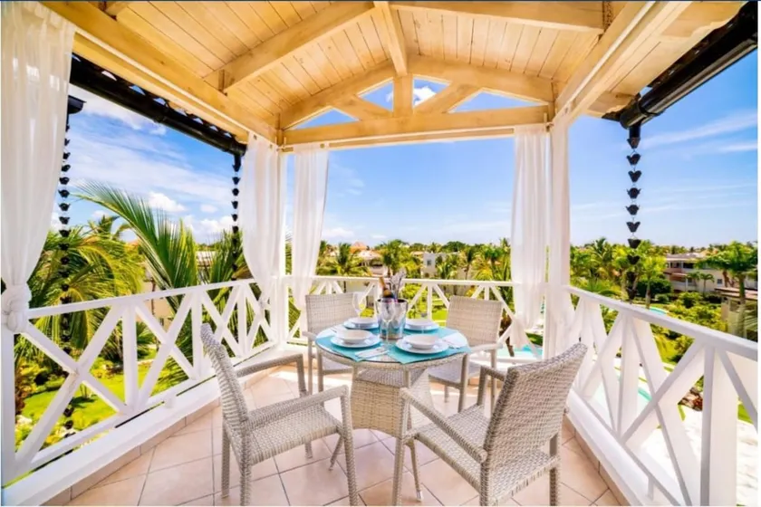 P-23 New Penthouse, amazing pool view. - Image 1