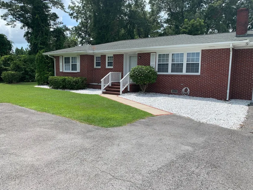 Coastal Cottage- 10 minutes from Camp Lejeune - Image 1