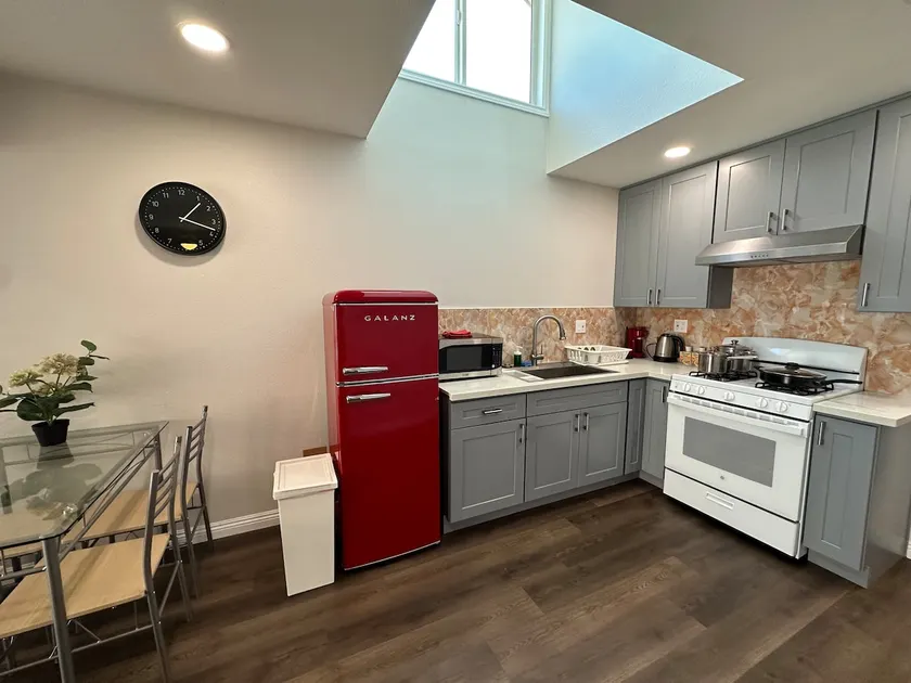 Cozy one bedroom house - Image 1
