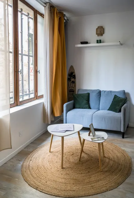 Mérille: charming accommodation in the city center - Image 1
