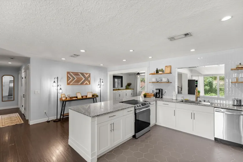The Woodfield Haven: Close to Ocala's Heart - Image 1