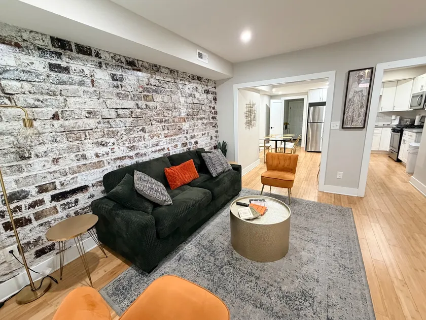 Upscale 4BR Home @H St Corridor Free Cancellation - Image 1