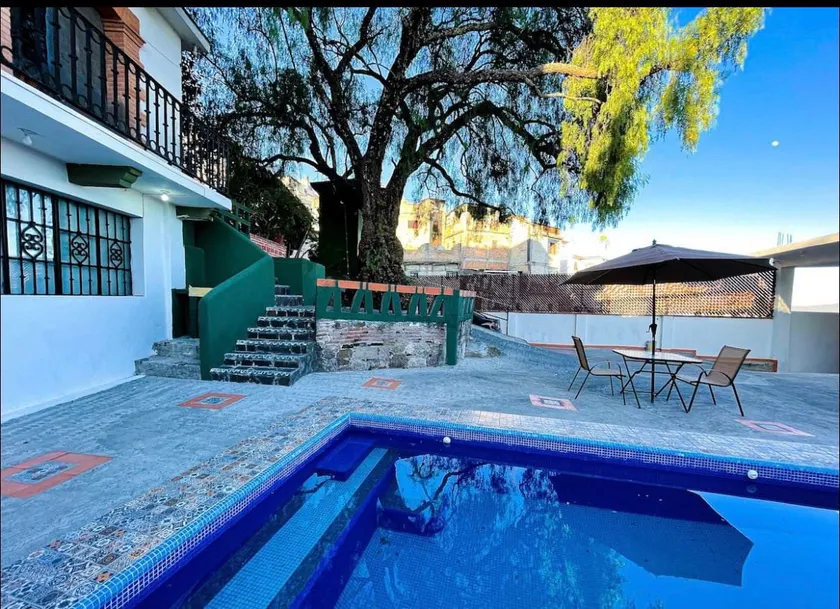 Casa Kiko, centrally located with a pool - Image 1
