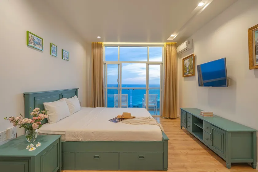 Casa Home - Ocean Melody - Beach Front Apartment - Image 1