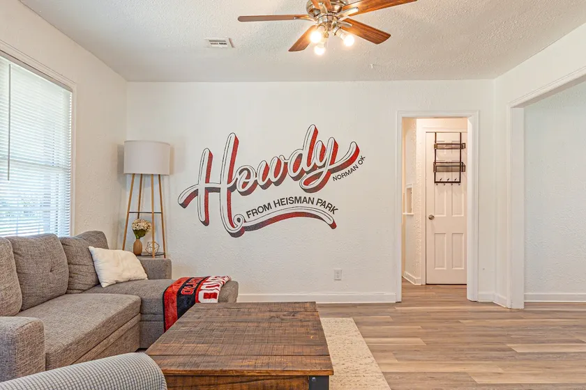 Cozy Norman 2 BR | 0.8 miles to OU Stadium - Image 1