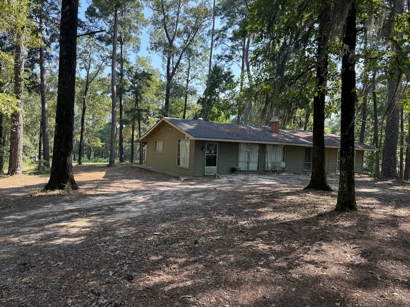 Beth Drive Bungalow - Image 1