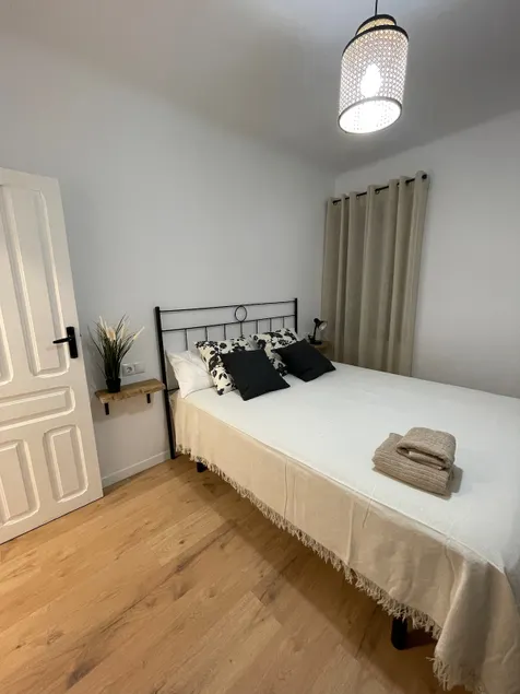 Cozy Apartment in Tarazona's Historic Center - Image 1