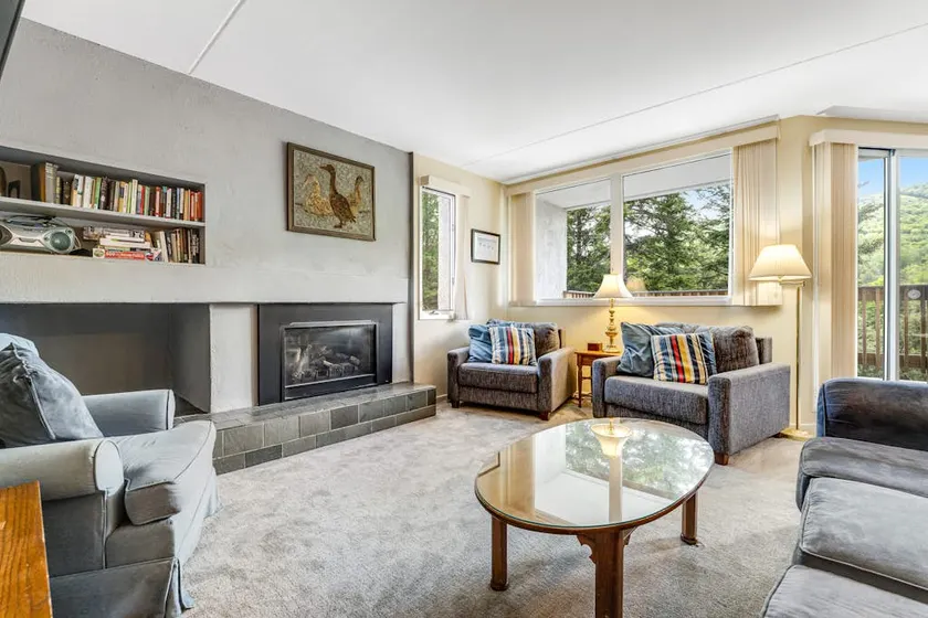 Welcoming 2BR Mountainview | Deck | Pool - Image 1