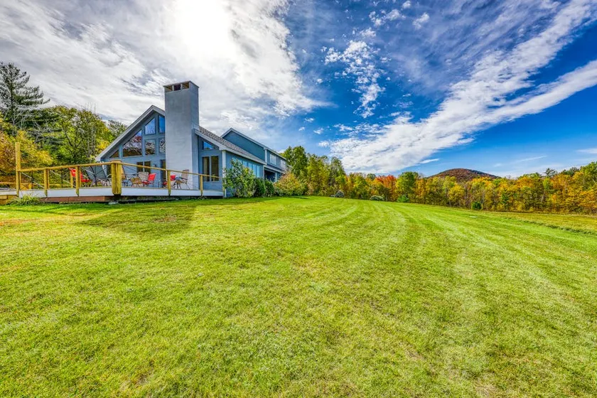 Secluded 5BR Mountainview | Fireplace | Deck - Image 1